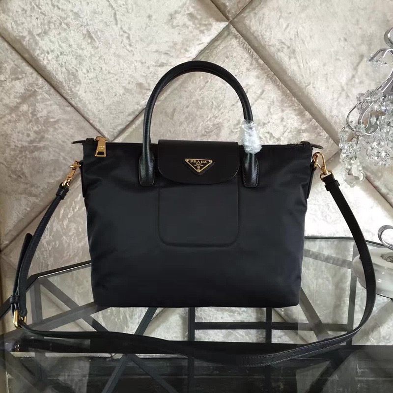 프라다 포코노 숄더백