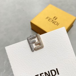 FENDI 펜디 귀걸이