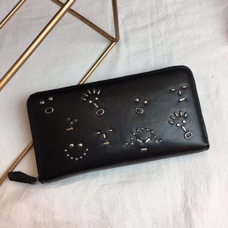 FENDI 펜디 지퍼 장지갑