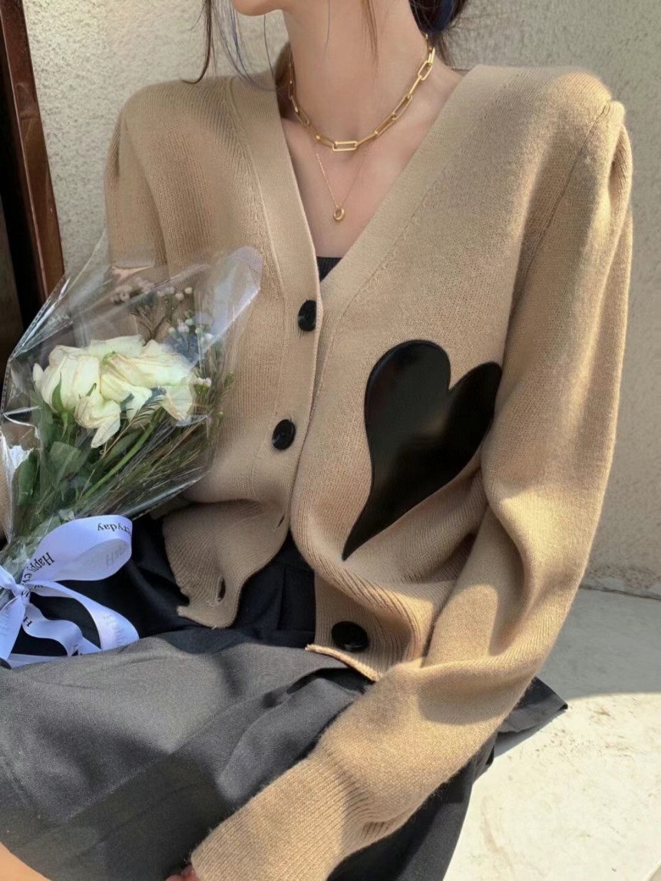 세일~ 21FW 모앤코 x KimHeKim 협업 가디건