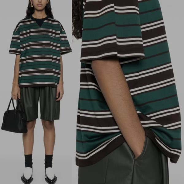 25년 프라다 로고 스트라이프 라운드 반팔 티셔츠  0206