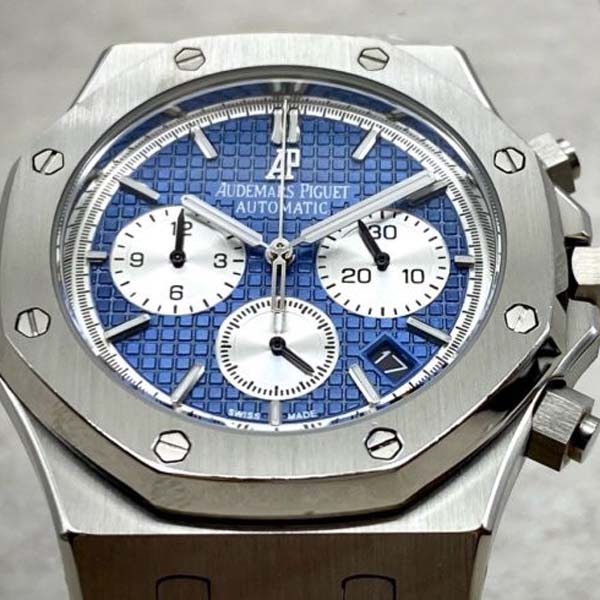 오데마 피게 로얄오크 크로노그래프 블루다이얼