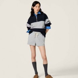 25년 미우미우 로고 Half Zip 면 스웨터 맨투맨 0624