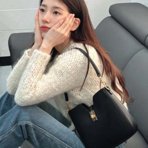 셀린느 소프트16 레더 까미유 백