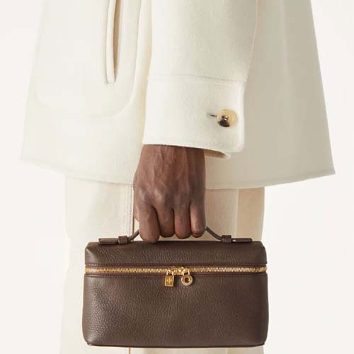 로로피아나 포켓 레더 파우치 브라운 L19