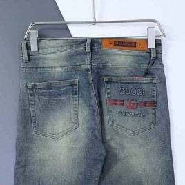 25년 구찌 레드 로고 데님 팬츠