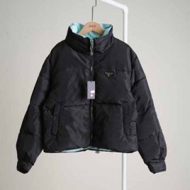 프라다 로고 리나일론 여성 트라이앵글 다운점퍼