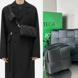 보테가베네타 레더 멀티 카세트 블랙 크로스백