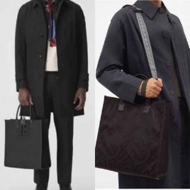 버버리 로고 자카드 패턴 토트 크로스백