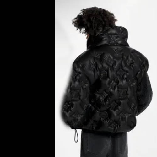 루이비통 모노그램 엠보싱 레더 다운점퍼