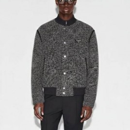 프라다 삼각로고 camlet 점퍼